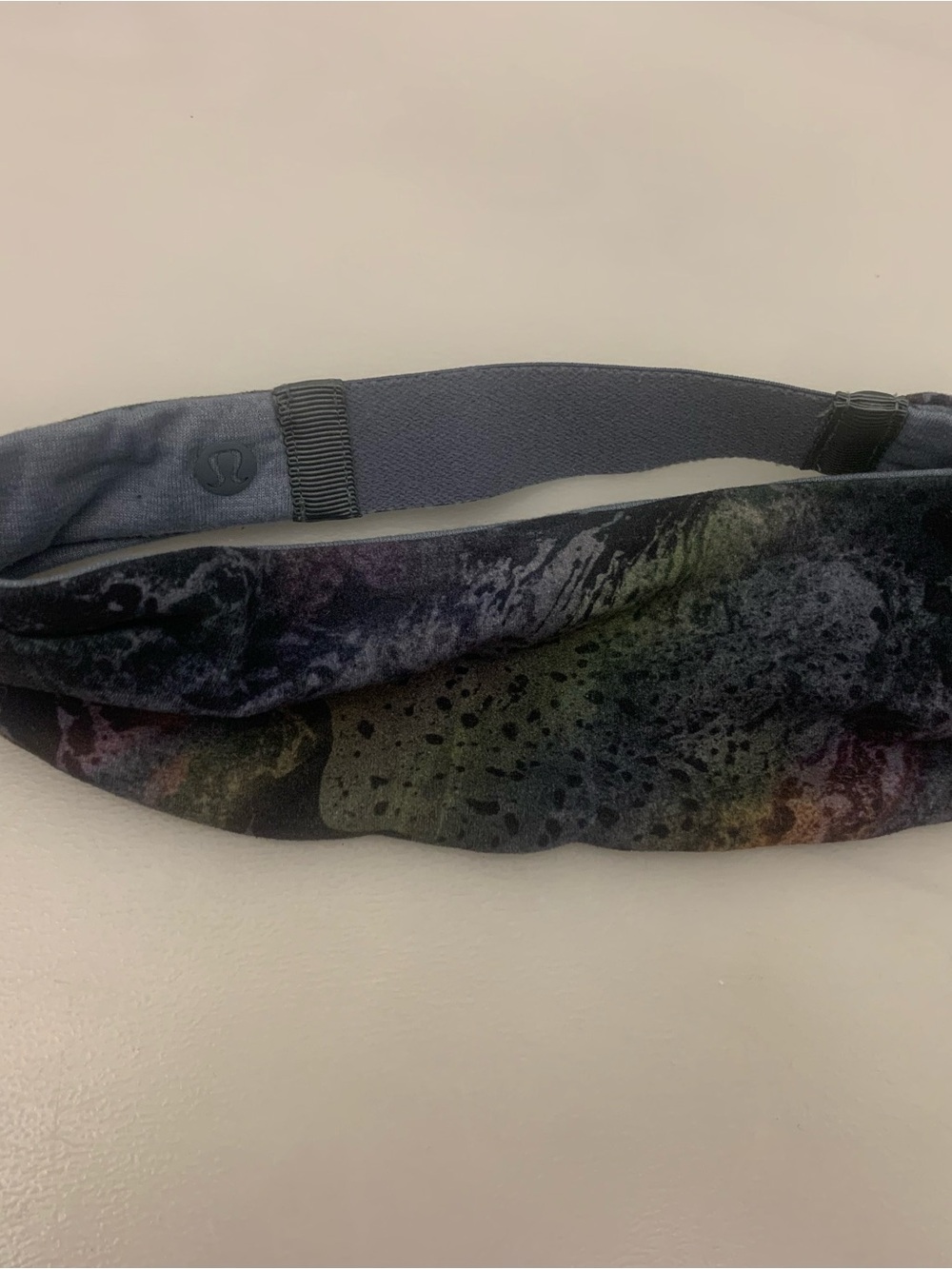 Lululemon Wide Twist Headband Multicolor Print Yoga Running EUC - Picture 3 of 5